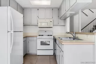 Photo #6: 250043929 Listing 