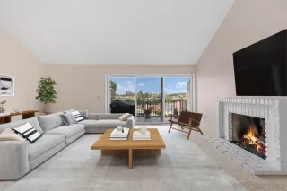 Photo #5: 250043942 Listing