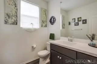 Photo #4: 250043956 Listing