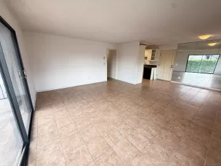 Photo #2: 250044003 Listing 