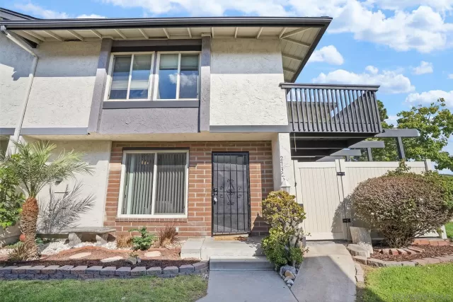 MLS: 250044074 Condo For Sale