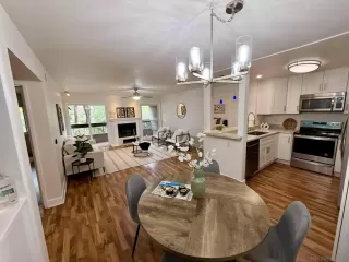 Photo #1: 250044109 Listing