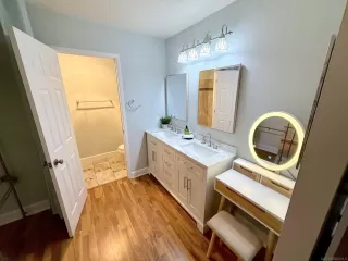 Photo #2: 250044109 Listing