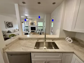 Photo #5: 250044109 Listing