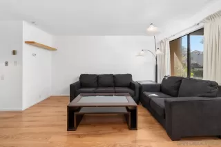 Photo #2: 250044113 Listing