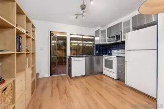 Photo #5: 250044113 Listing