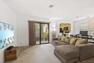 Photo #2: 250044136 Listing