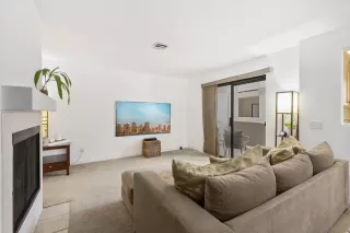 Photo #4: 250044136 Listing