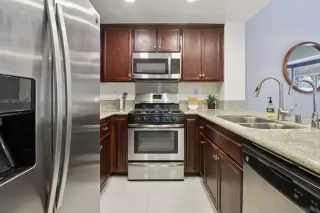 Photo #1: 250044149 Listing