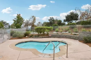 Photo #5: 250044149 Listing