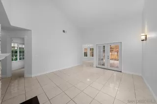 Photo #3: 250044189 Listing