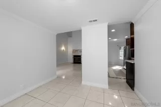 Photo #6: 250044189 Listing