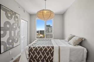 Photo #2: 250044219 Listing