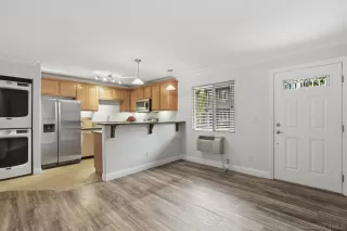 Photo #6: 250044220 Listing