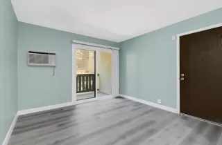 Photo #3: 250044258 Listing