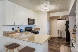 Photo #3: 250044286 Listing