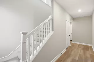 Photo #2: 250044317 Listing