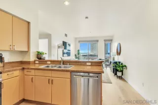 Photo #4: 250044339 Listing 