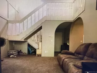 Photo #5: 250044340 Listing