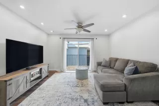 Photo #6: 250044346 Listing