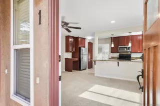 Photo #2: 250044354 Listing 