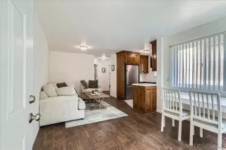 Photo #1: 250044364 Listing 