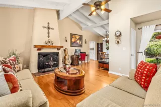 Photo #5: 250044366 Listing 