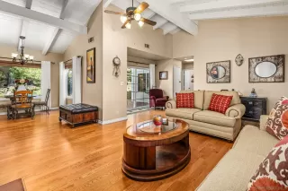 Photo #6: 250044366 Listing 