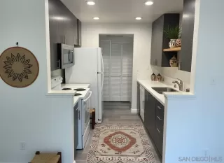 Photo #6: 250044367 Listing