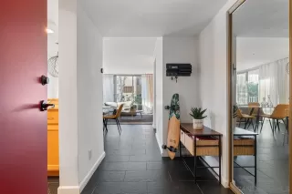 Photo #2: 250044378 Listing