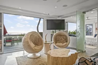 Photo #1: 250044381 Listing