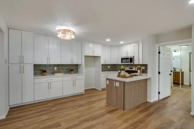 MLS: 250044412 Condo For Sale