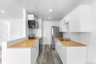 Photo #2: 250044468 Listing