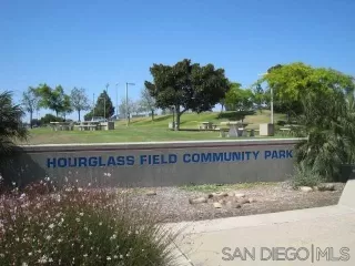 Photo #2: 250044473 Listing