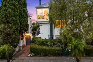 More Details about MLS # 250044483 : 3568 FRONT ST UNIT D