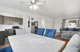 Photo #3: 250044487 Listing 