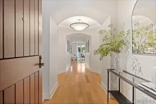 Photo #3: 250044503 Listing 