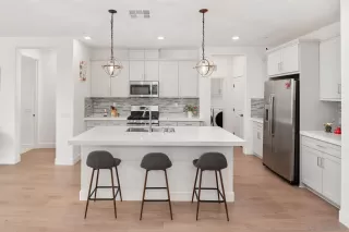 Photo #2: 250044594 Listing