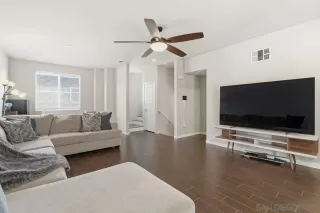 Photo #5: 250044601 Listing 