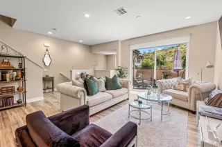 Photo #1: 250044624 Listing 