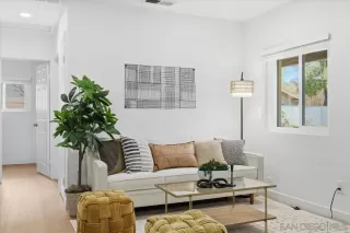 Photo #4: 250044655 Listing