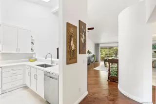 Photo #6: 250044671 Listing 