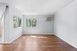 Photo #2: 250044729 Listing