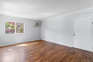 Photo #3: 250044729 Listing