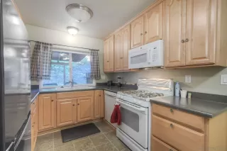 Photo #6: 250044730 Listing