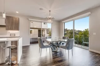 Photo #2: 250044799 Listing