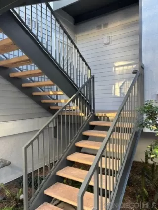 Photo #2: 250044813 Listing