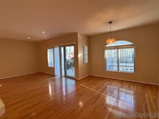 Photo #6: 250044813 Listing