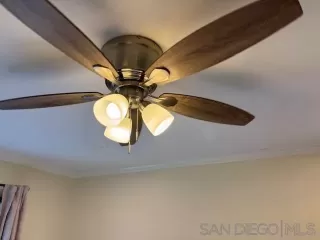 Photo #4: 250044818 Listing