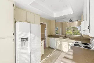 Photo #6: 250044822 Listing